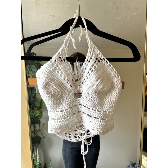 artisan made crochet crop top - Picture 3 of 7